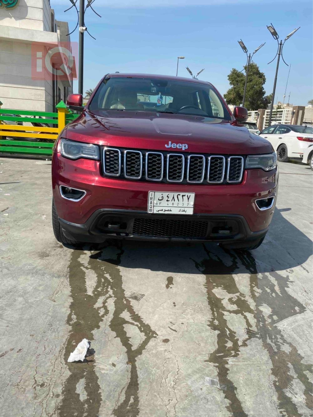جیپ گراند شیرۆکی